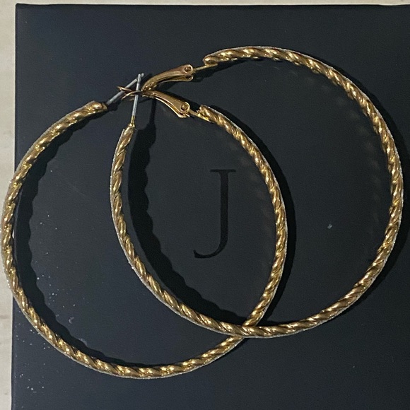 Gold toned hoop earrings - Picture 10 of 15